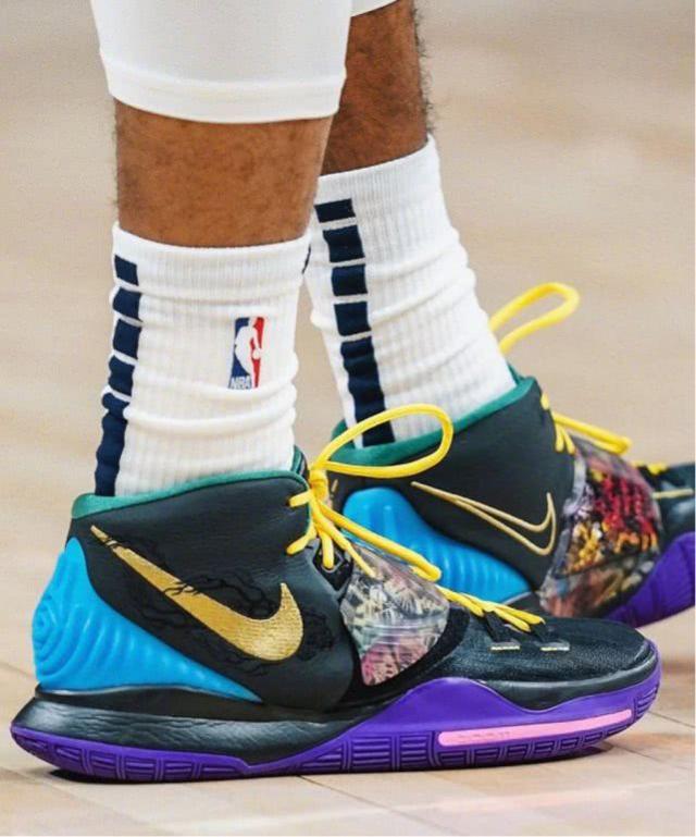 里斯-詹姆斯：我们已做好了赛前准备，会尽力给巴萨制造麻烦（里斯-詹姆斯：备战充分，力争给巴萨制造困难）