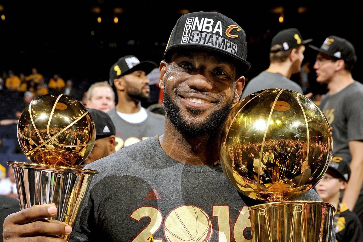 日本女排世锦赛不敌欧洲队，无缘冠军（日本女排世锦赛负于欧洲对手，与冠军擦肩而过）