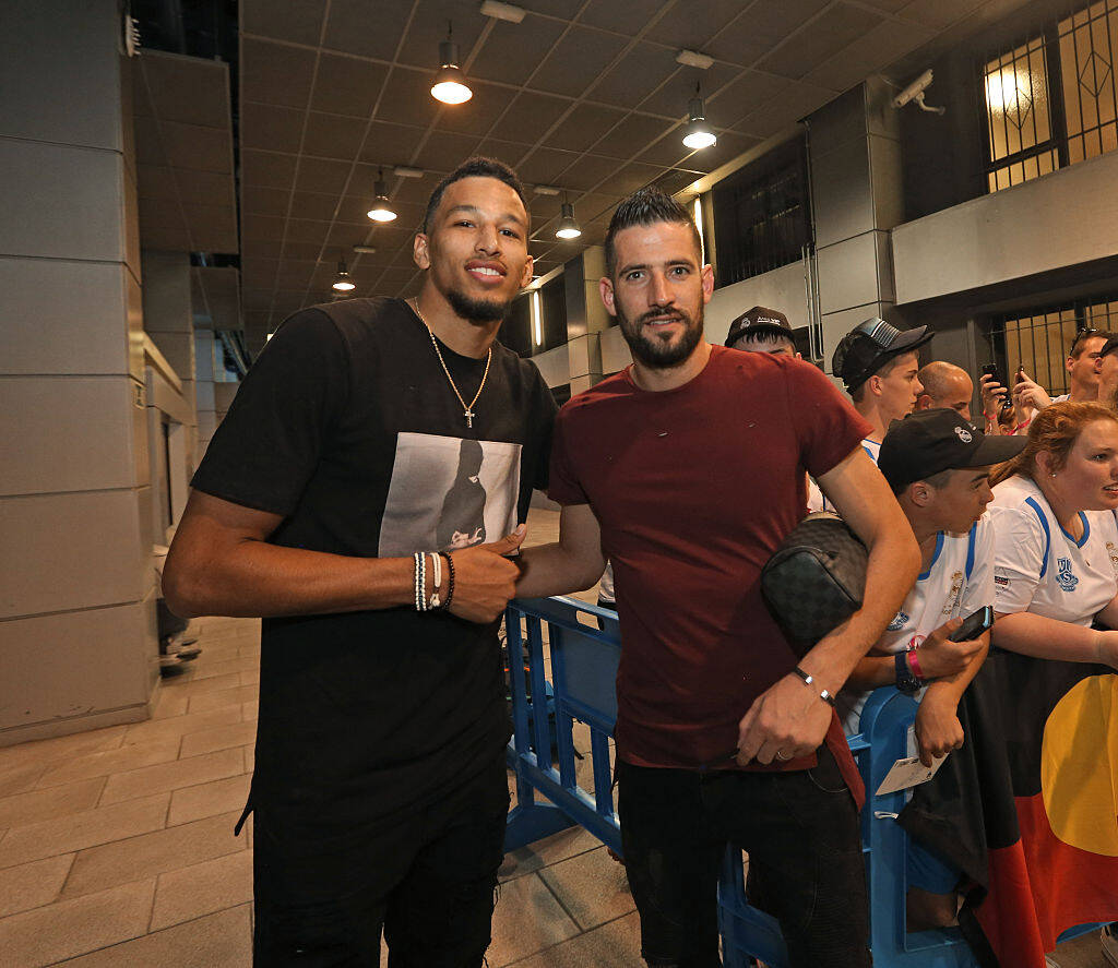 埃芬博格：拜仁前场三人能给卡尔空间，把他与梅西相比没好处（埃芬博格：拜仁锋线三人能为卡尔创造空间，与梅西作比较没有意义）