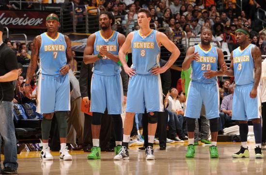 CBA：浙江男篮主场大胜新疆（CBA：浙江男篮主场轻取新疆）