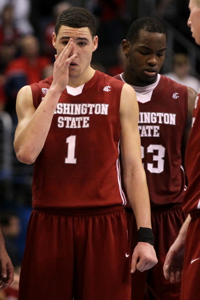 B席：在伯纳乌球场比赛并不容易，姆巴佩缺席对比赛影响不大（B席：伯纳乌作战向来艰难，姆巴佩缺阵影响有限）