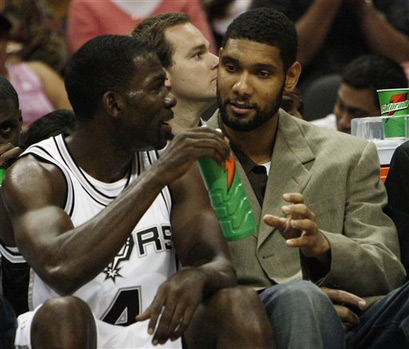 阿尔特塔、卡索拉、波多尔斯基等名宿引阿森纳球迷怀念（阿森纳名宿阿尔特塔、卡索拉、波多尔斯基等引发球迷怀念）