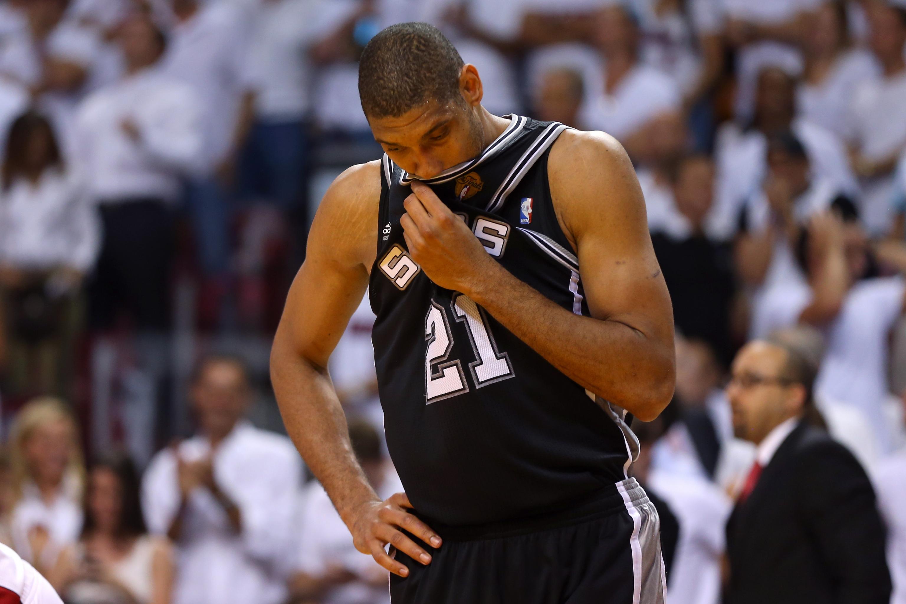 扮演奇兵但未能救主！张知垚替补12中6拿到14分6板2助 抢3前场板（替补爆发仍难挽局！张知垚12投6中砍14分6板2助 抢下3个前场篮板）