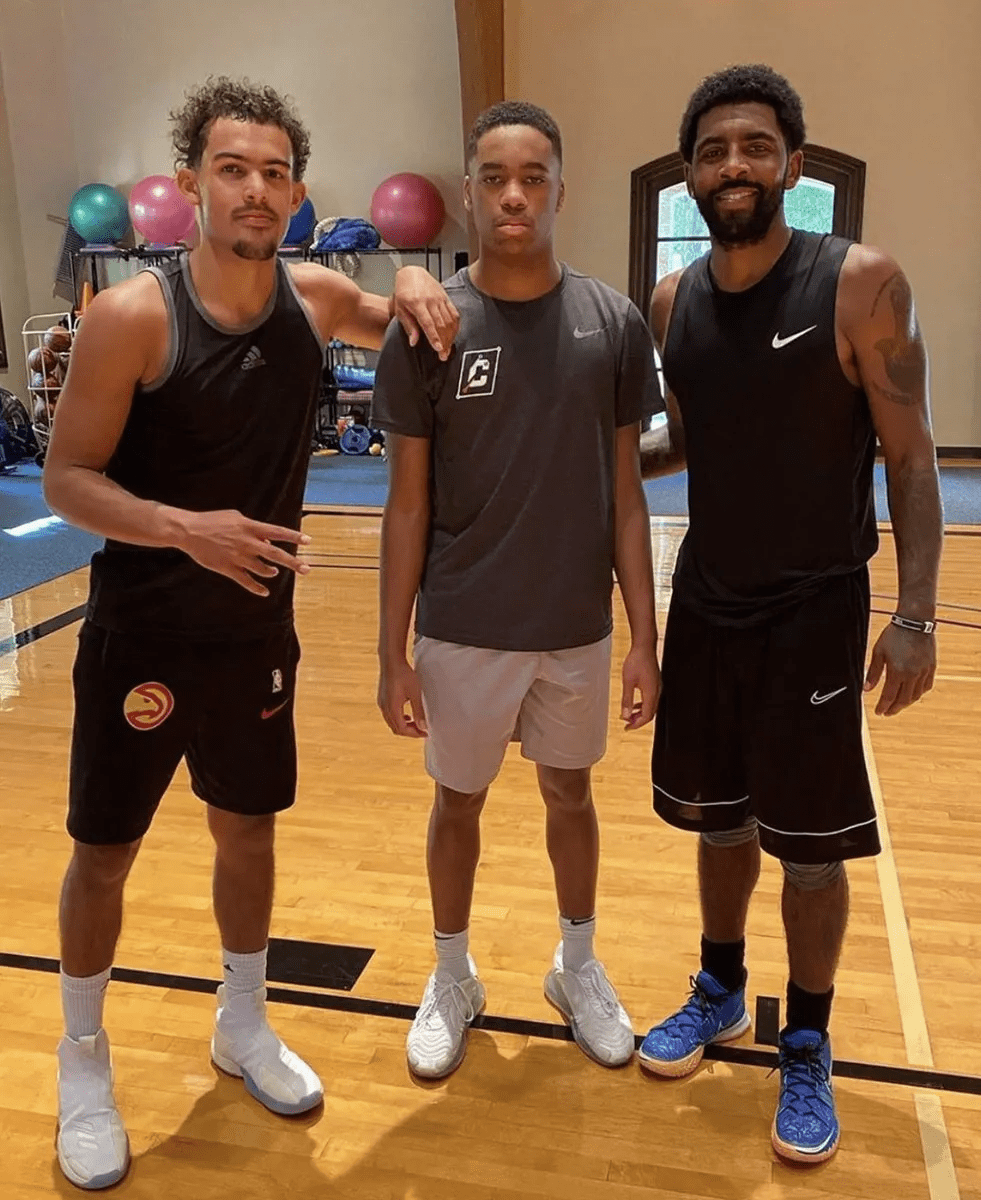 曼纳：冬窗是一个机会，中场是我们的引援关注重点（曼纳：冬窗良机，中场引援将成重心）