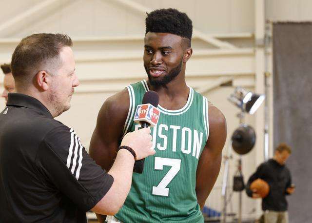 世界足球技术流派大解析（全球足球技术流派全景解读）